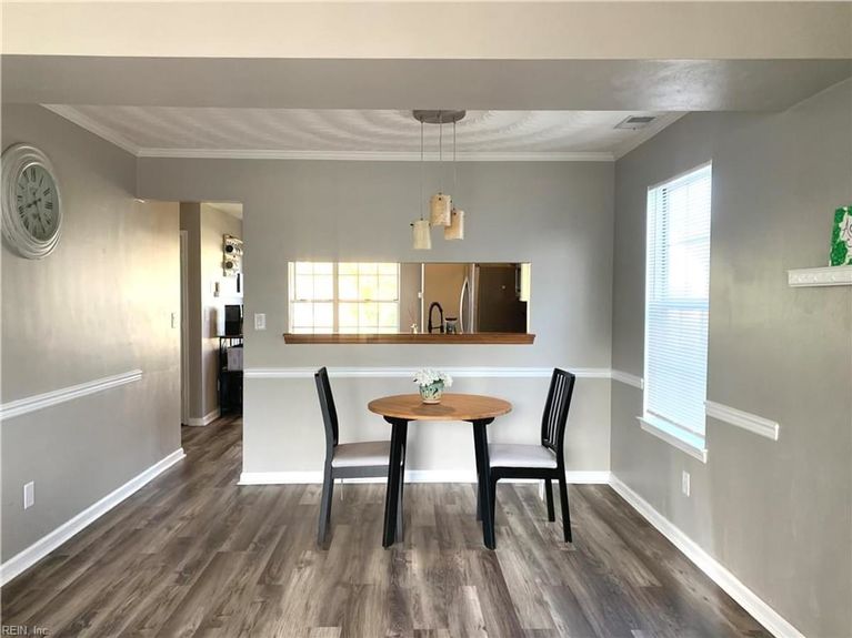 10431991-290-home-8.lg