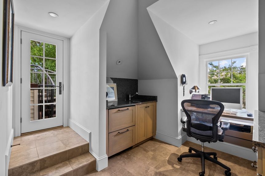 59-web-or-mls-A1A06435