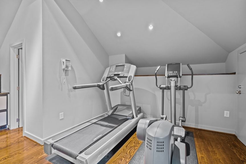 72-web-or-mls-A1A06476