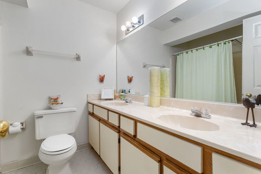 16-web-or-mls-208-64th-st-a