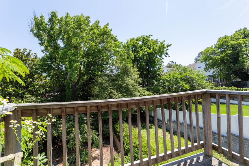 28-web-or-mls-208-64th-st-a