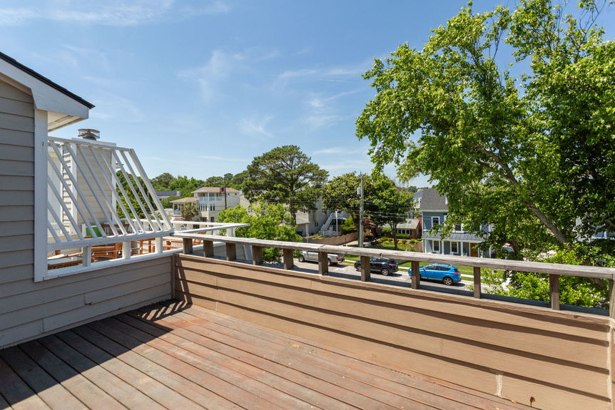 29-web-or-mls-208-64th-st-a