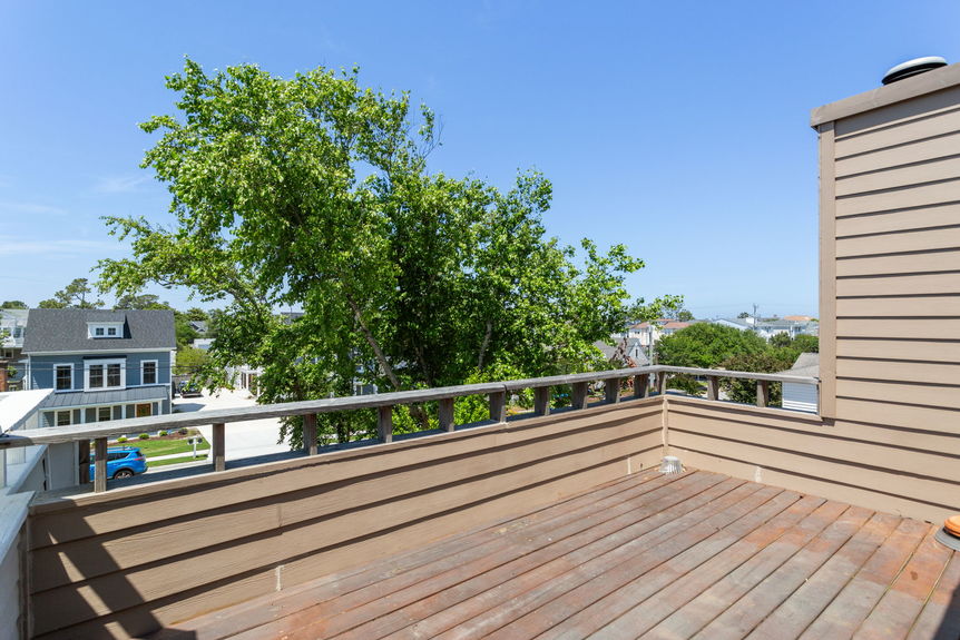 32-web-or-mls-208-64th-st-a