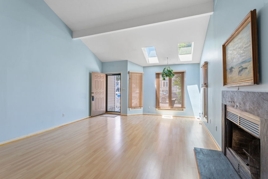 5-web-or-mls-208-64th-st-a