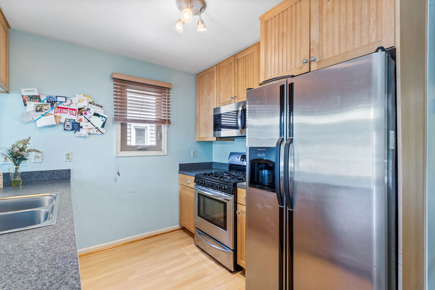9-web-or-mls-208-64th-st-a