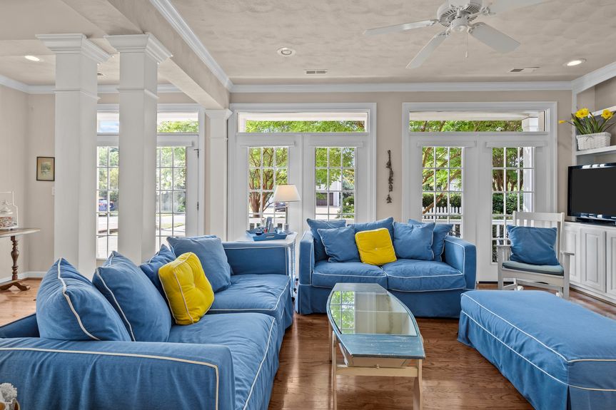 13-web-or-mls-MACK8575