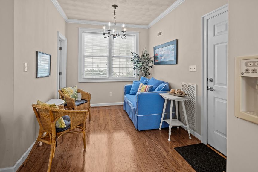 17-web-or-mls-MACK8605