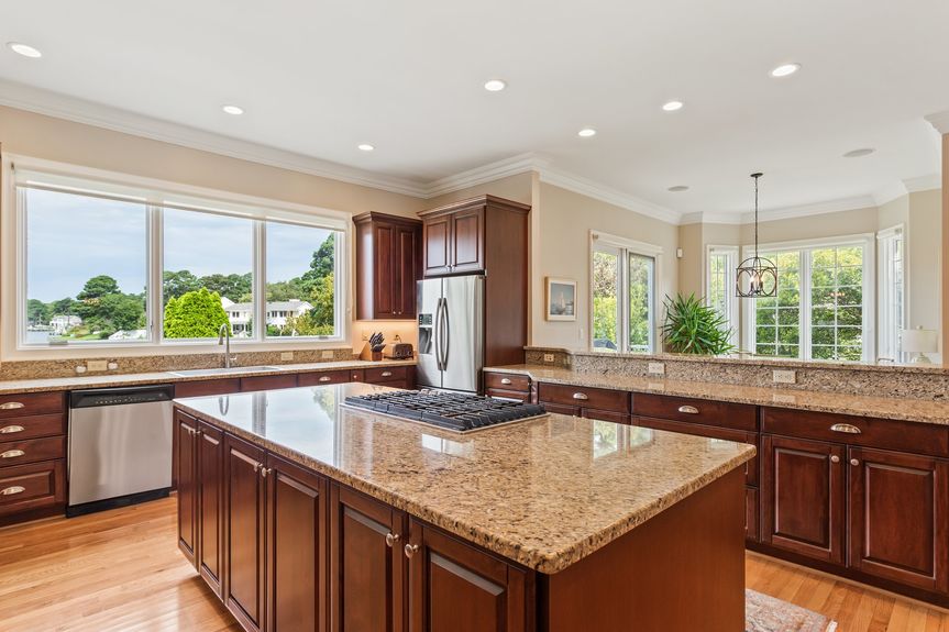 50-web-or-mls-712-55th-st