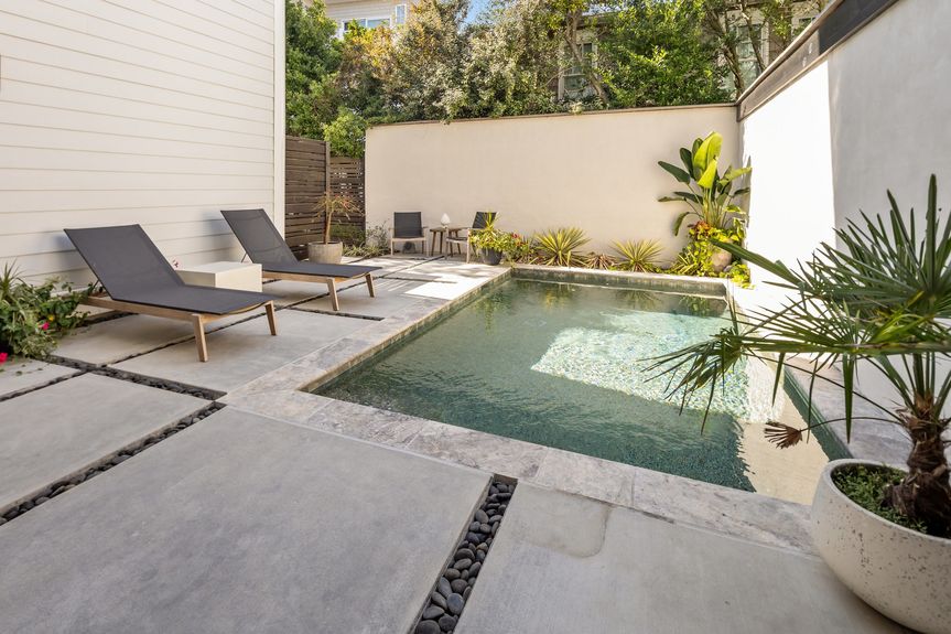 12-web-or-mls-105 51st St, Virginia Beach, VA 23451_10242024_Exterior_017