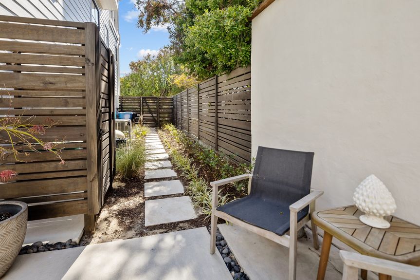 15-web-or-mls-105 51st St, Virginia Beach, VA 23451_10242024_Exterior_020