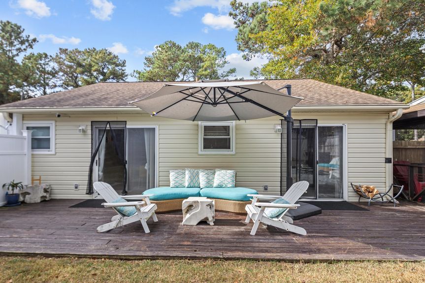 11-web-or-mls-2222 Beech St, Virginia Beach, VA_11042024_Exterior_011