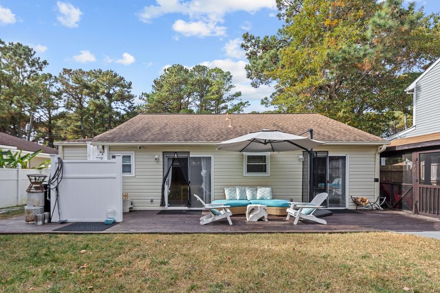 12-web-or-mls-2222 Beech St, Virginia Beach, VA_11042024_Exterior_012