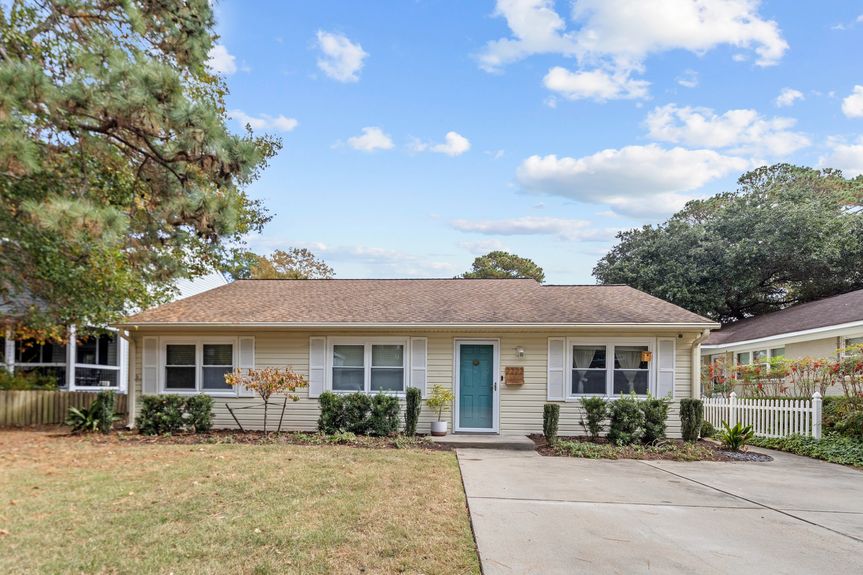 21-web-or-mls-2222 Beech St, Virginia Beach, VA_11042024_Exterior_021