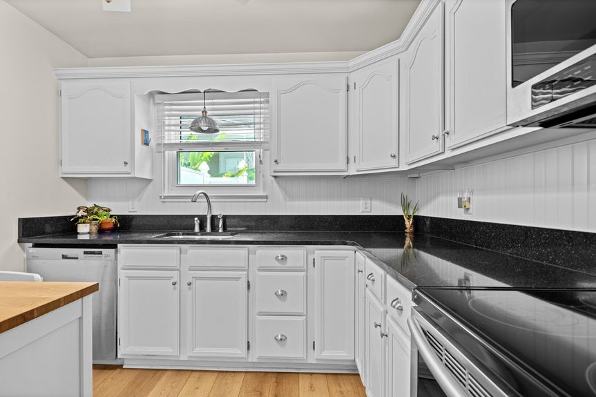 30-web-or-mls-2222 Beech St, Virginia Beach, VA_11042024_Interior_044