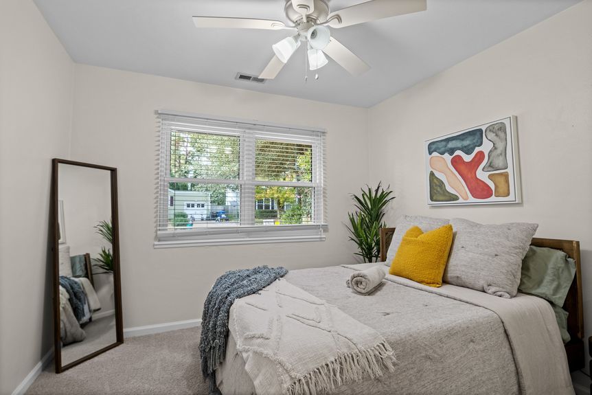 35-web-or-mls-2222 Beech St, Virginia Beach, VA_11042024_Interior_059