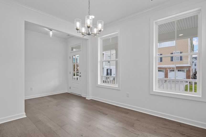 8-web-or-mls-MACK5858