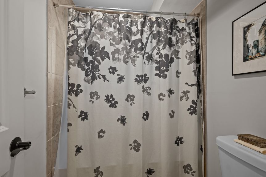 12-web-or-mls-128 66th Street, Virginia Beach, VA 23451 11072024_Interior_016