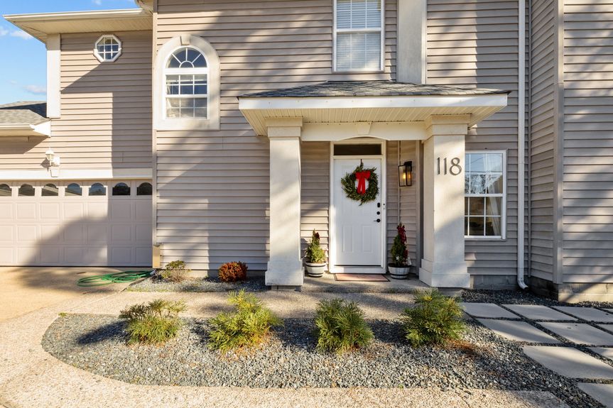 14-web-or-mls-118 72nd St, Virginia Beach, VA_12082024_Exterior_013