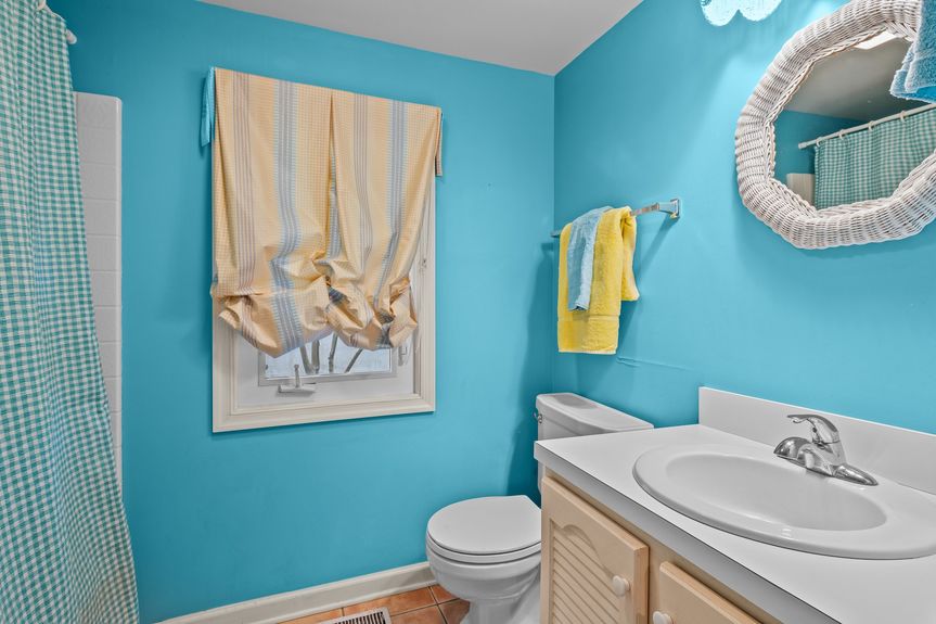 26-web-or-mls-8300 Ocean Front Ave, Virginia Beach, VA_11292024_Interior_030