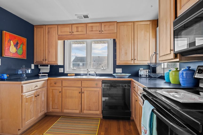 40-web-or-mls-8300 Ocean Front Ave, Virginia Beach, VA_11292024_Interior_072