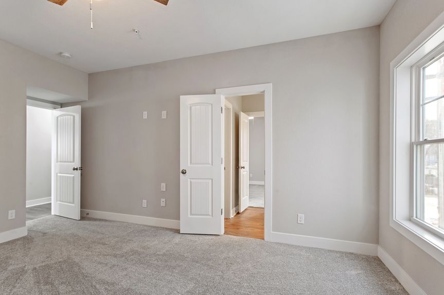 24-web-or-mls-516-22nd-st