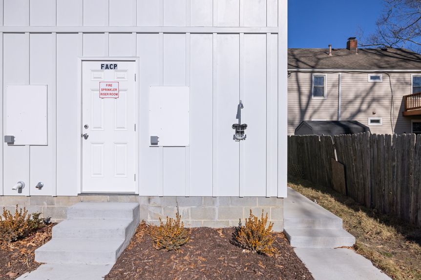 36-web-or-mls-516-22nd-st