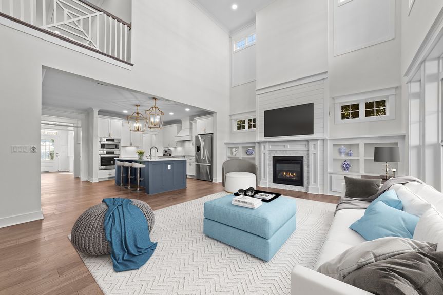 47-web-or-mls-living room 3