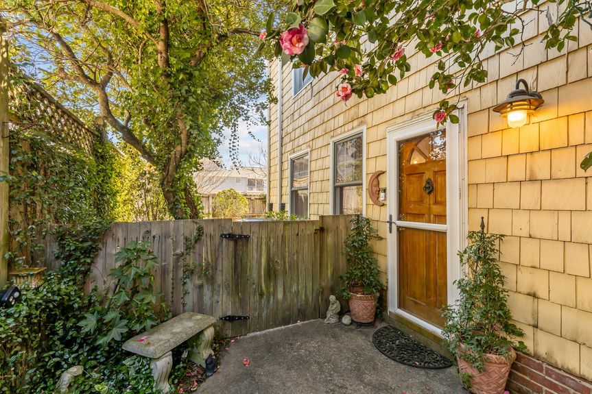 16-web-or-mls-6903 Atlantic Ave, Virginia Beach, VA 03182025 Exterior 014