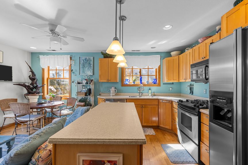 21-web-or-mls-6903 Atlantic Ave, Virginia Beach, VA 03182025Inxterior 027