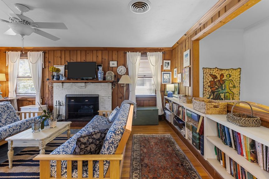 31-web-or-mls-6903 Atlantic Ave, Virginia Beach, VA 03182025Inxterior 057