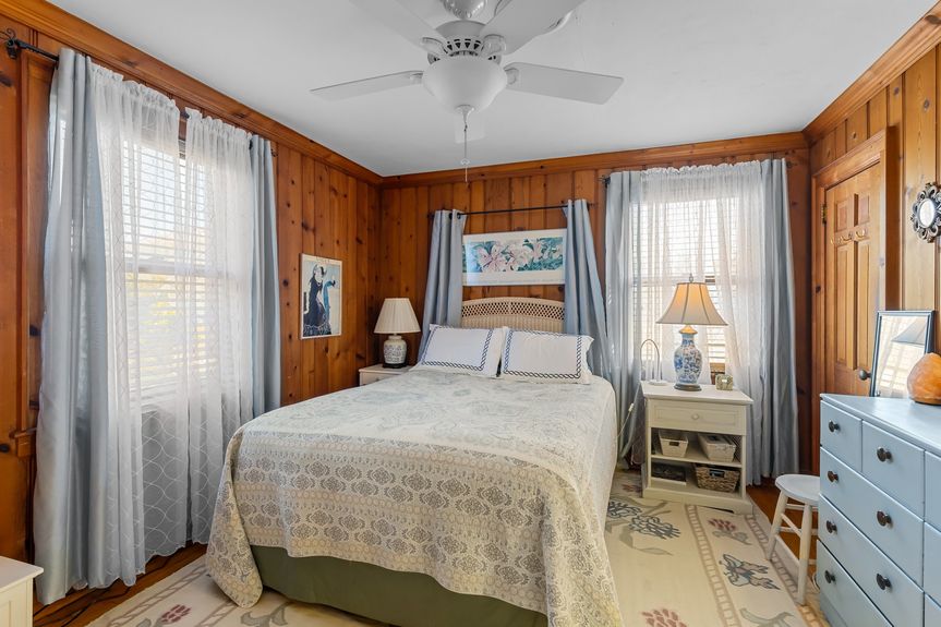 33-web-or-mls-6903 Atlantic Ave, Virginia Beach, VA 03182025Inxterior 063