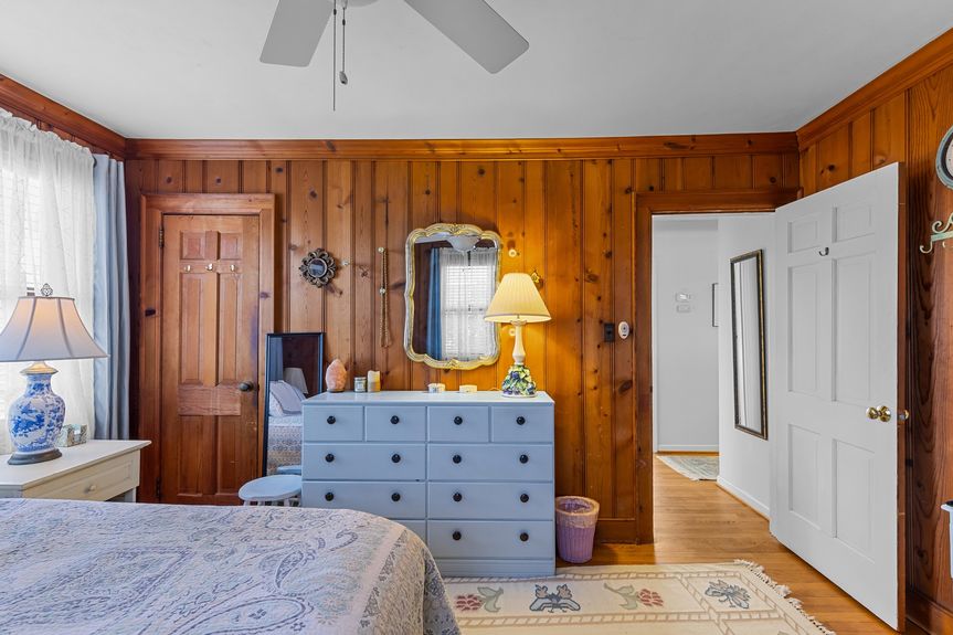 34-web-or-mls-6903 Atlantic Ave, Virginia Beach, VA 03182025Inxterior 066