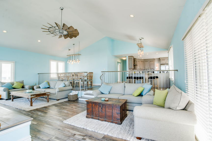 23-web-or-mls-2319-beach-castle-ln