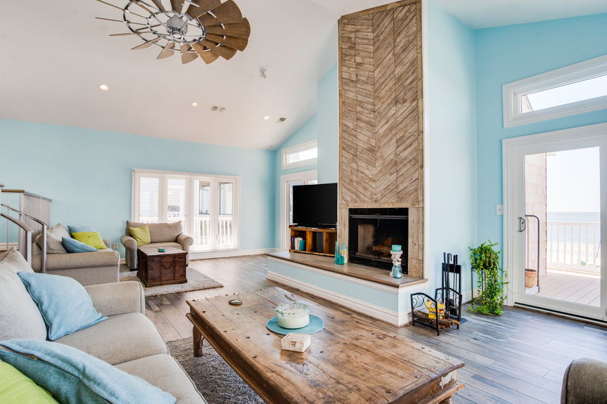 24-web-or-mls-2319-beach-castle-ln