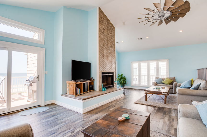 25-web-or-mls-2319-beach-castle-ln