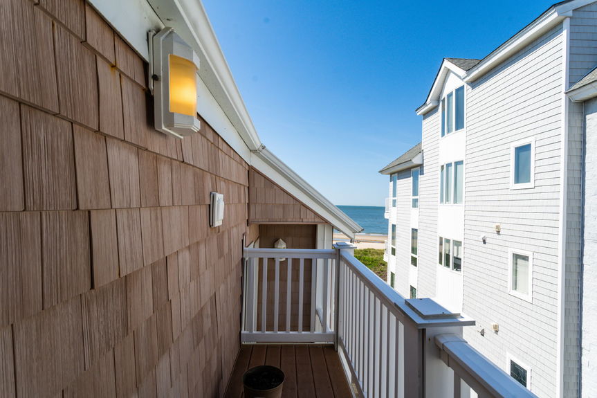 37-web-or-mls-2319-beach-castle-ln