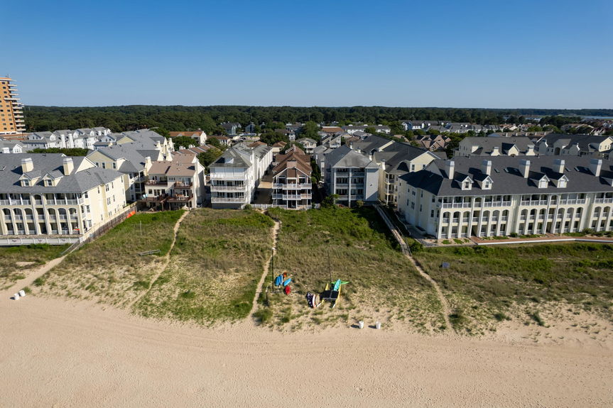 4-web-or-mls-2319-beach-castle-ln