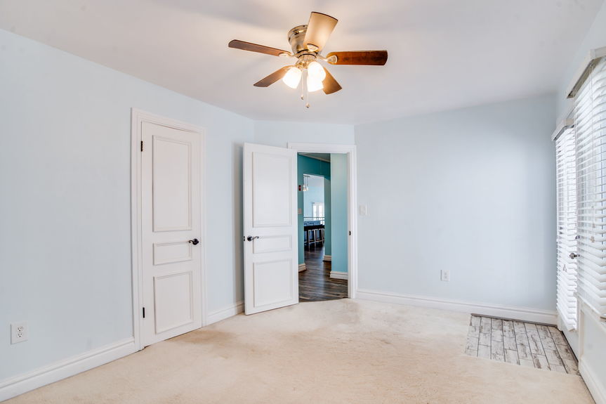 40-web-or-mls-2319-beach-castle-ln