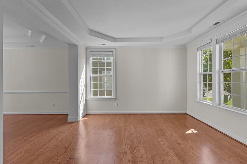 27-web-or-mls-5484 Memorial Dr, Virginia Beach, VA 05202025 HDR 036