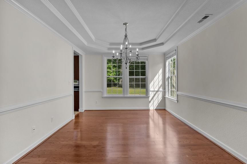 28-web-or-mls-5484 Memorial Dr, Virginia Beach, VA 05202025 HDR 039