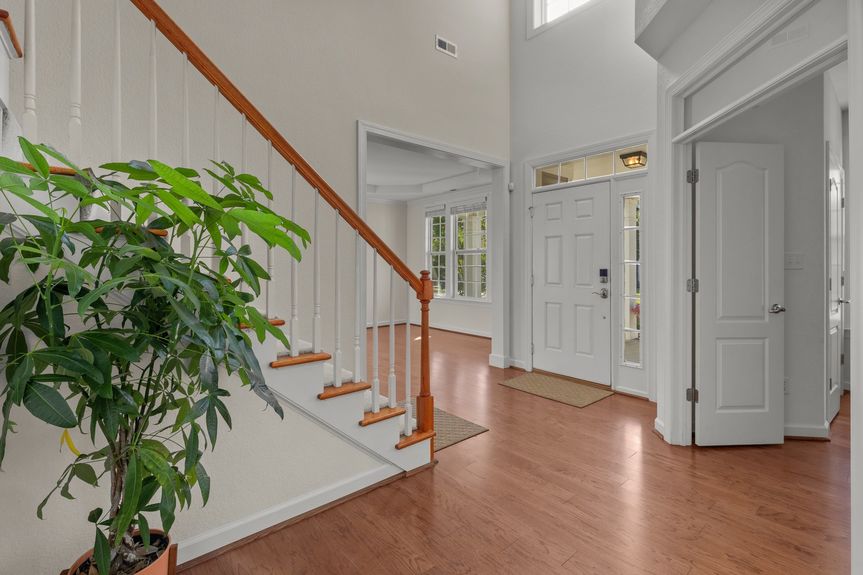 39-web-or-mls-5484 Memorial Dr, Virginia Beach, VA 05202025 HDR 072