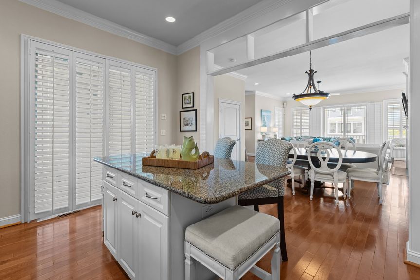 42-web-or-mls-117A 51st St, Virginia Beach, VA05202025 HDR 076