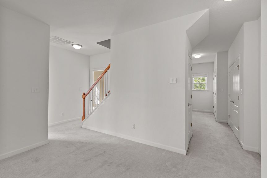 48-web-or-mls-5484 Memorial Dr, Virginia Beach, VA 05202025 HDR 099