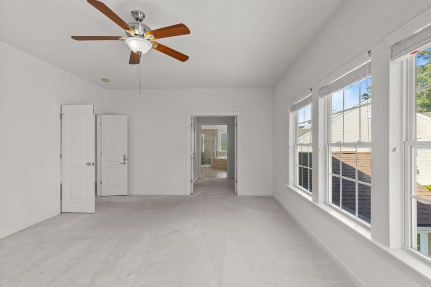 50-web-or-mls-5484 Memorial Dr, Virginia Beach, VA 05202025 HDR 105