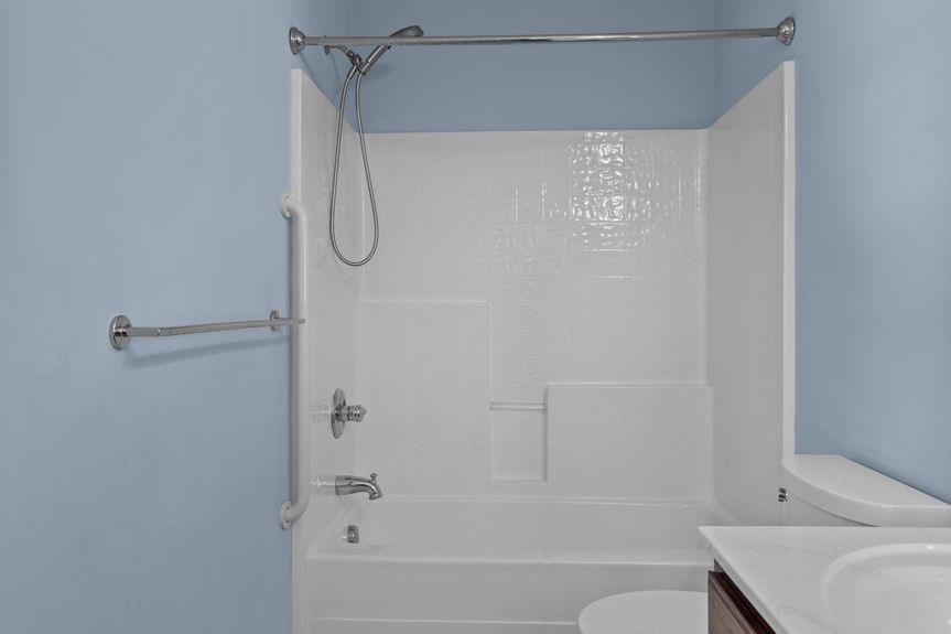 56-web-or-mls-5484 Memorial Dr, Virginia Beach, VA 05202025 HDR 123