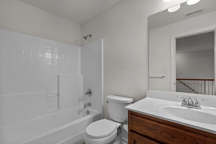 62-web-or-mls-5484 Memorial Dr, Virginia Beach, VA 05202025 HDR 141