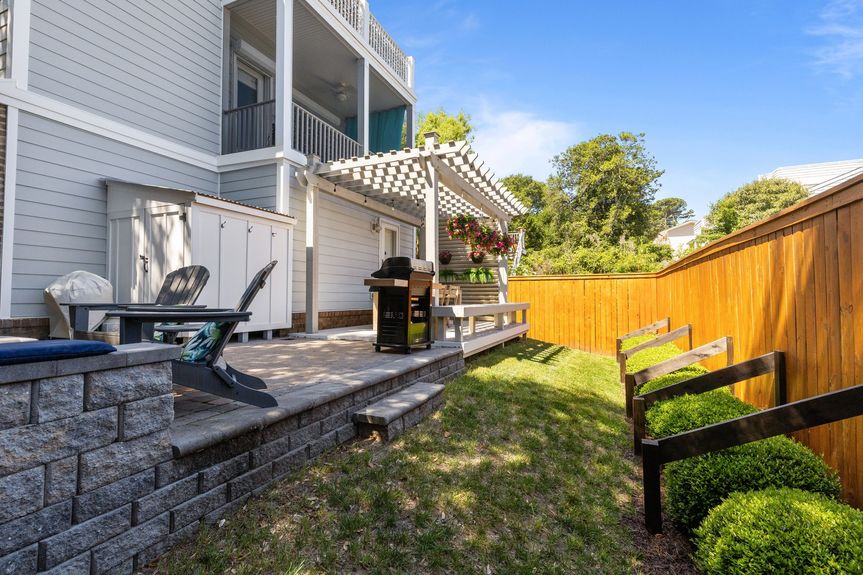 22-web-or-mls-211B 82nd St, Virginia Beach, VA 06192025 Exterior 022