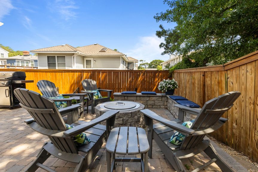 24-web-or-mls-211B 82nd St, Virginia Beach, VA 06192025 Exterior 024