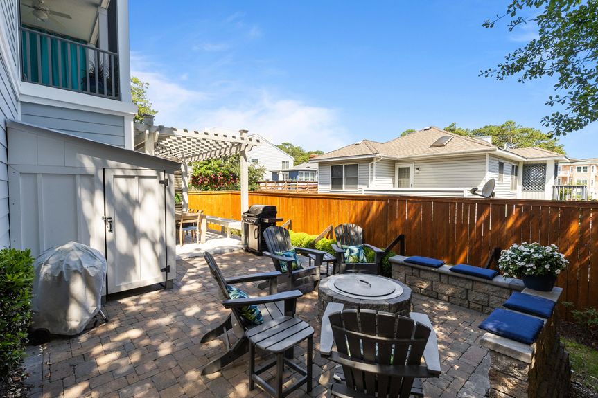 25-web-or-mls-211B 82nd St, Virginia Beach, VA 06192025 Exterior 025