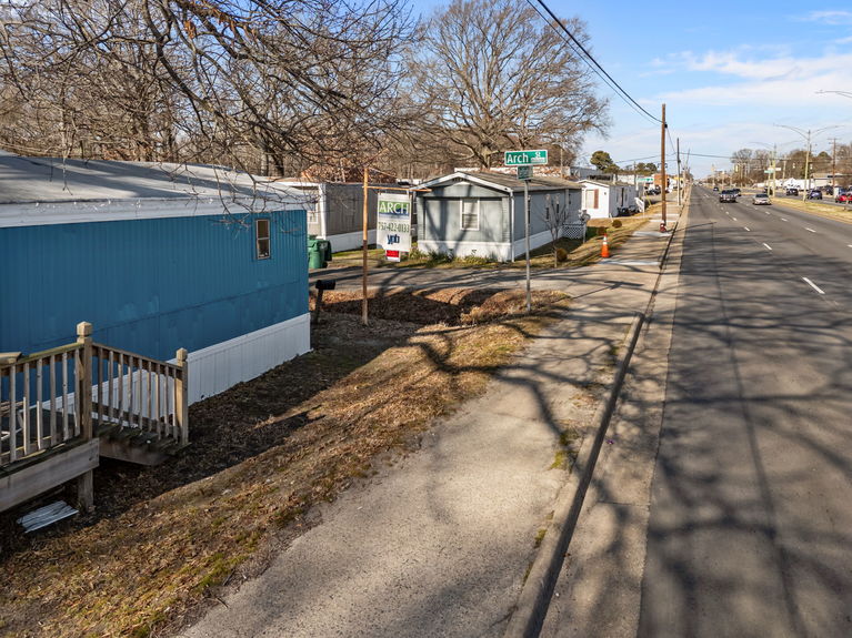 11-web-or-mls-5115 Jefferson Avenue, Newport News, VA01072026 Drone Only 011